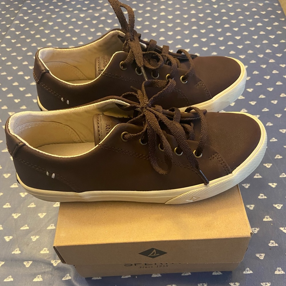 Sperry Striper II Leather Lace to Toe Sneakers (Youth) Size: 1.5 Width: M